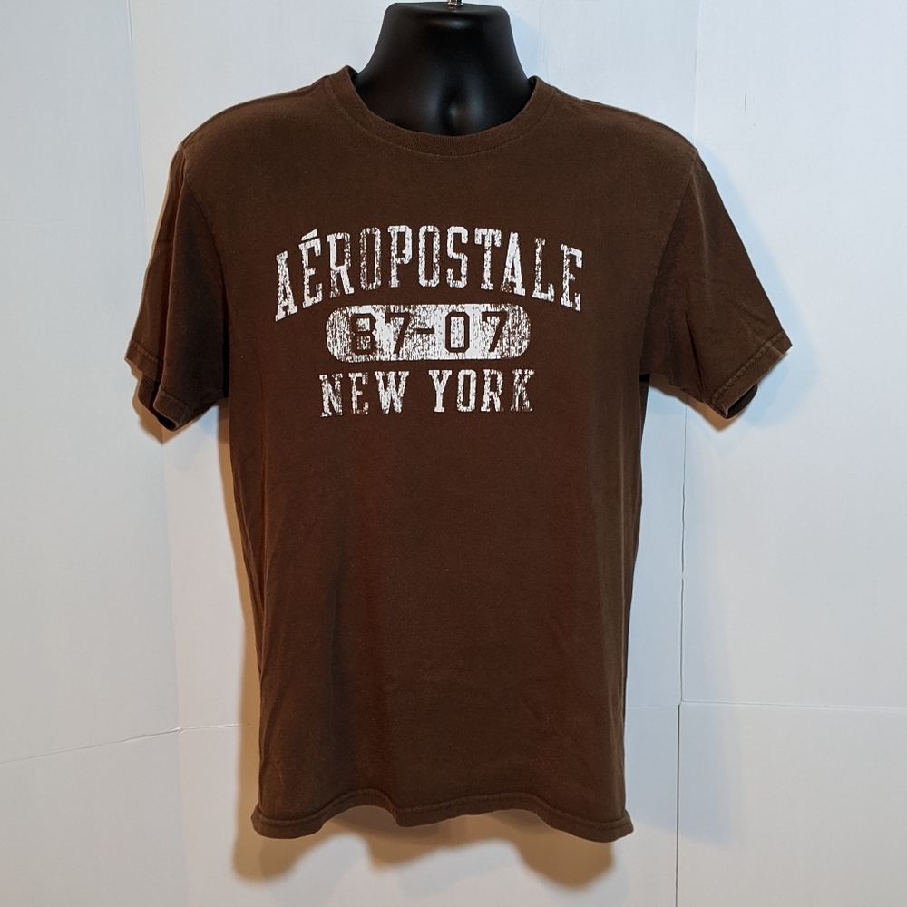 Aeropostale Men's T-Shirt- Medium